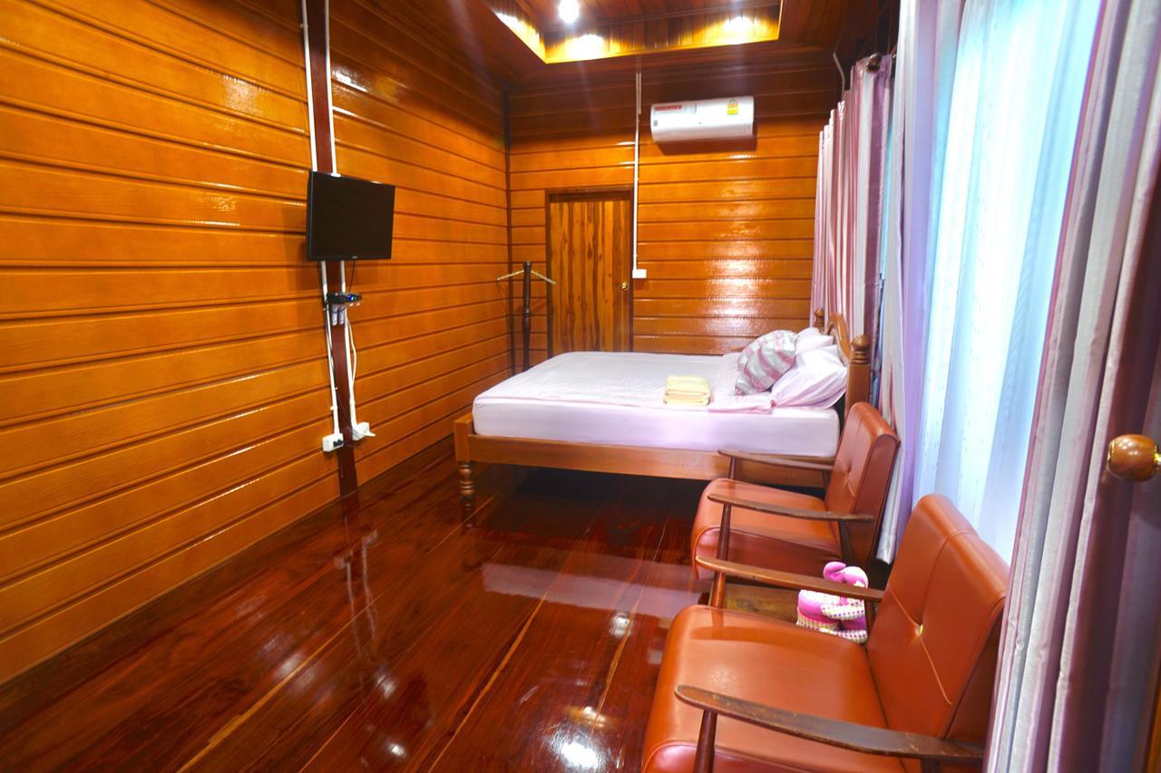 אמפווה Bansuwan Homestay מראה חיצוני תמונה